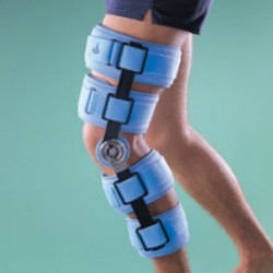 Rodillera post-operatoria para control de movimiento