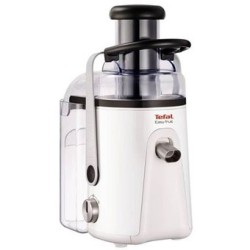 Extractor de Jugos Boca Ancha Modelo ZE5811MX