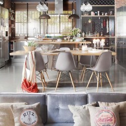 Silla Replica Eames Gris Claro