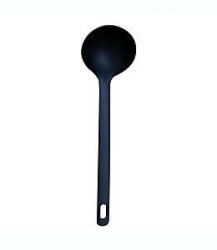 Cucharón Simply Essential™ color negro