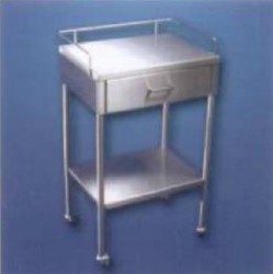 Mesa pasteur con gabinete (acero inoxidable) 