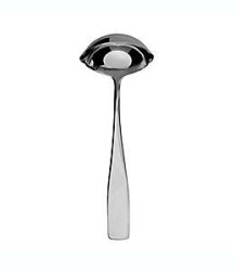 Cucharón para salsa Our Table™ Beckett